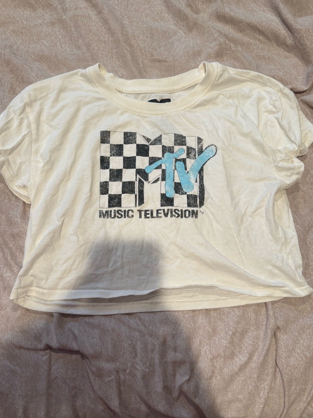 MTV Graphic Crop Tee